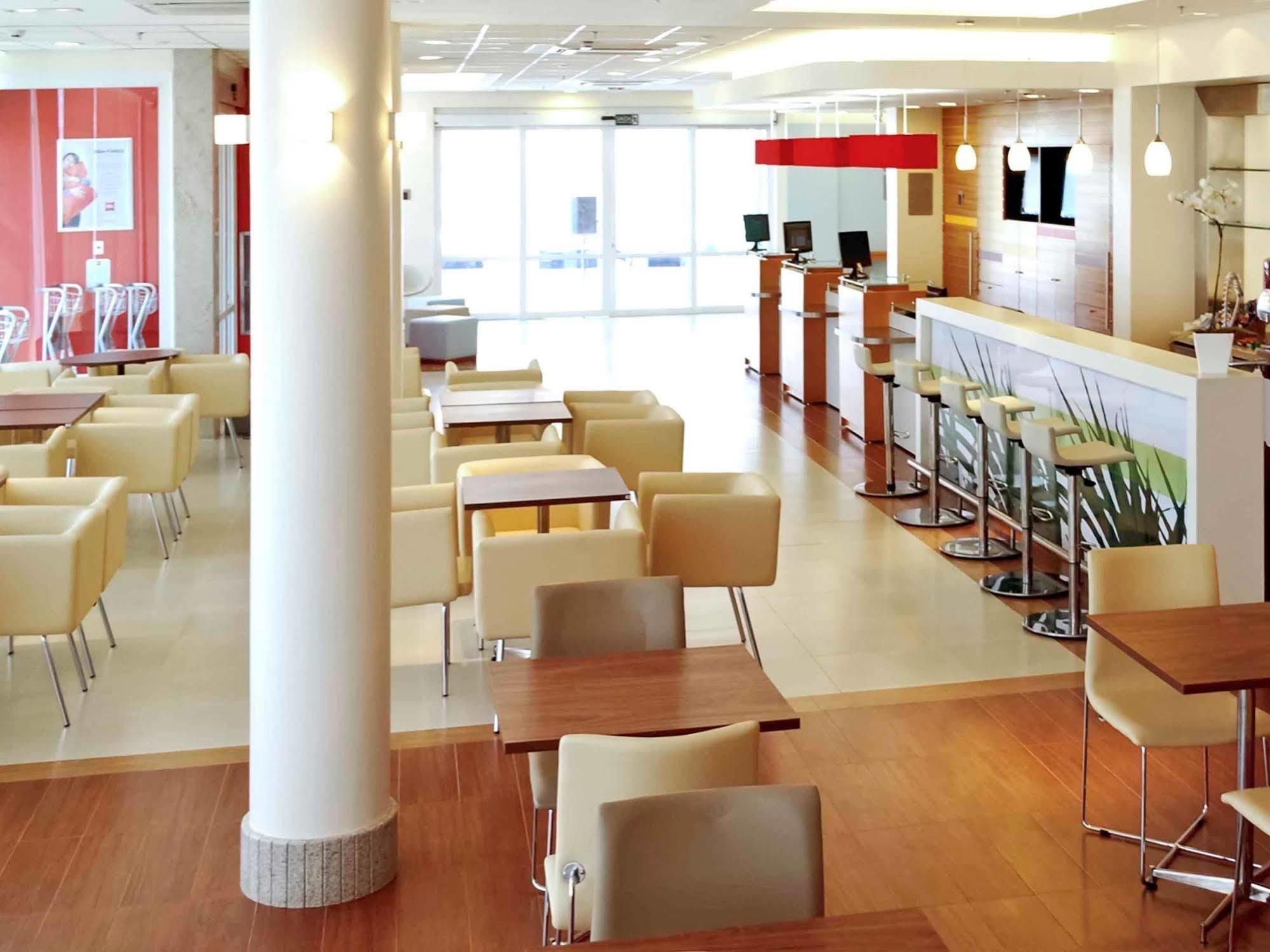 Ibis Itu Plaza Shopping Hotell Restaurant bilde